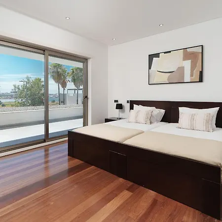 Marina Luxurious House With Pool By Lovelystay Villa