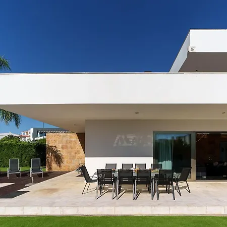 Marina Luxurious House With Pool By Lovelystay Villa *