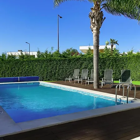 וילה Marina Luxurious House With Pool By Lovelystay