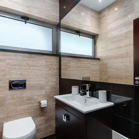 Marina Luxurious House With Pool By Lovelystay Ferragudo (Faro)
