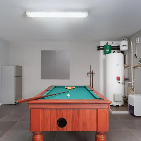 Marina Luxurious House With Pool By Lovelystay וילה פראגודו