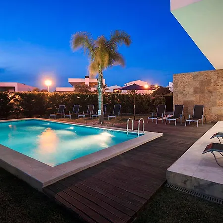 וילה Marina Luxurious House With Pool By Lovelystay